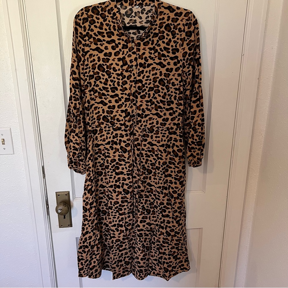 Modest Long Sleeve Leopard Shirt Dress medium - Picture 4 of 5